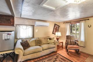 Rustic Adventure w Historic Log Cabin Forest Views 20 minutes from Flagstaff Now with Wi-Fi - Parks - 3