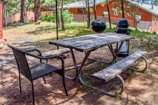 Rustic Adventure w Historic Log Cabin Forest Views 20 minutes from Flagstaff Now with Wi-Fi - Parks - 6