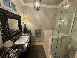 Boquete Luxury - Walk to Town - 2