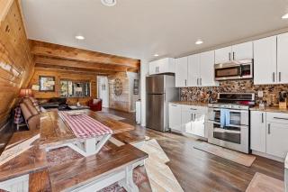 Amazing Views Central AC 5 ac of Privacy Lawn Games and HOT TUB - Elden Pueblo - 2