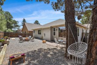 Sublime Mountain Retreat Pool Table Fire-Pit Arcade Game Ideal Location w Central AC - Flagstaff - 8