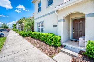 Townhome Private Pool Near Disney - Kissimmee - 3