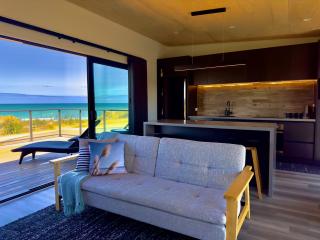 Luxury Absolute Ocean View Lodge - Waverley - 8