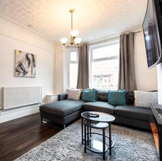 Bright & Modern 3 bedroom Old Trafford Home - Manchester - 7