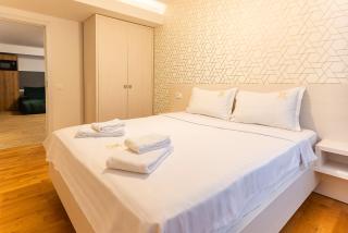 Mountain Serenity and Charming Old Town Nearby - Brasov - 6