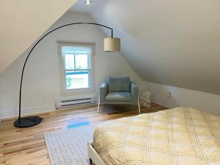 Lovely 1- bedroom Unit in Grimsby - 5