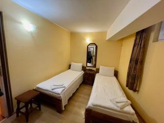 The English Guest House - Ruse - 9