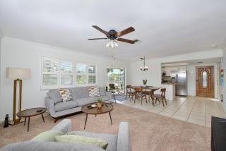 Beach Bungalow 2 by Sun Palace Vacations - Fort Myers Beach - 5
