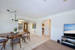 Beach Bungalow 2 by Sun Palace Vacations - Fort Myers Beach - 1