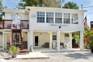 Bikinis & Martinis by Sun Palace Vacations - Fort Myers Beach - 8