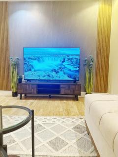 Spacious 2 Bedroom Family Apartment 6B - Riade - 2