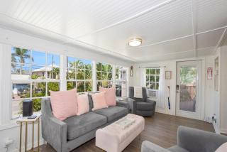 Bikinis & Martinis by Sun Palace Vacations - Fort Myers Beach - 3