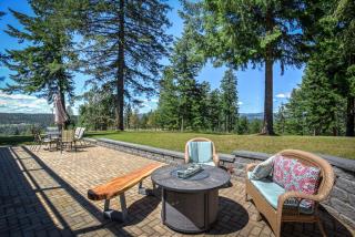 4BR 3 and half Bath with Spa Whirlpool and Playground for 14 guests - Coeur d'Alene - 2