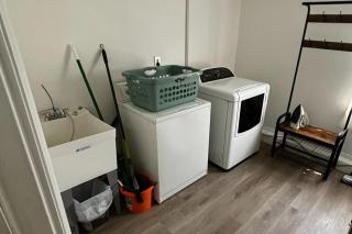 Modern & Renovated 3BD1BA Home Quiet & Cozy - Madison Heights - 6