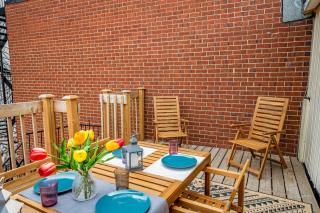 Luxurious Old Montreal Parking Patio 10 Guests - Montreal - 1