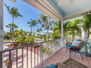 Dock Holiday by Sun Palace Vacations - Fort Myers Beach - 4
