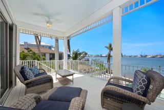 Dock Holiday by Sun Palace Vacations - Fort Myers Beach - 3