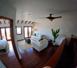 Coastal villa w ocean views & hot tub - 5