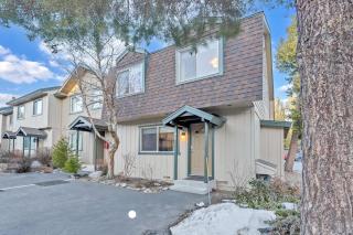 Lake Tahoe Getaway Close to Beach & Ski Slopes - Tahoe City - 6
