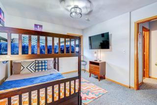 Elmwood Park 2 BR Condo Great for Kids - Elmwood Park - 7