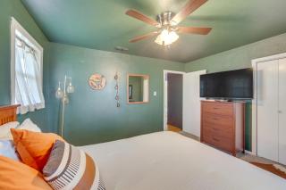 quarter Mi to Emerald Bay Waterfront Bullard Home - Bullard - 2