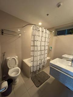 Cozy 3 Bedroom in Uptown Parksuites - Near Mall, Restaurants and Supermarket - Manila - 4