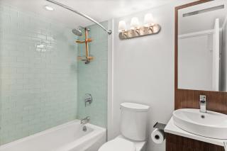 Chateau Dumont Unit 21, Fully Renovated Top Floor Condo, Downtown Aspen, Panoramic Mountain Views - 2