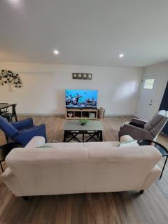 Msg for 5percent off 2Bed1Bath KingQueenBeds NorthPHX - 0