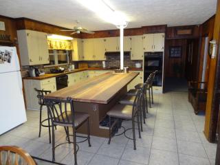 Doc's - 10,000 sq ft of Louisiana Luxury - Lake Charles - 3