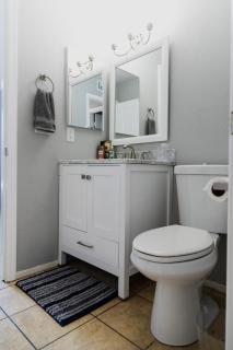 Msg for 5percent off 2Bed1and a half Bath KingQueenBeds CondoPHX - 5