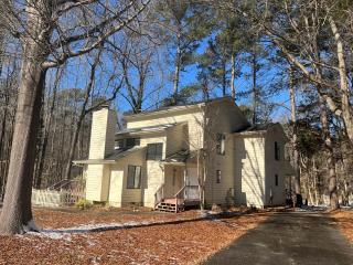 Spacious 2 bedroom house close to UNC - Chapel Hill - 0