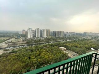 Oasis-Luxury studio Apartment - Noida - 9