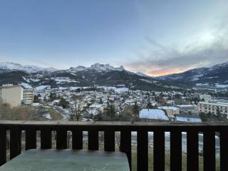 Charmant T2 à Barcelonnette avec balcon et parking - FR-1-804-43 - 0