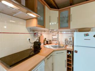 Maison indépendante avec terrasse et parking privatif - FR-1-591-719 - 5