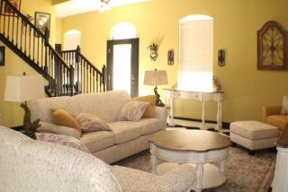 Vibrant NewOrleans style retreat - 6