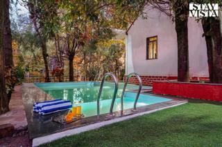 StayVista at MARS Haven - Pool, WiFi - Panchgani - 9