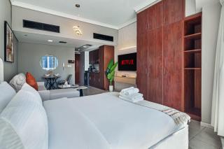 Stylish Jlt Studio Lakeview Metro Frontmarina - 2