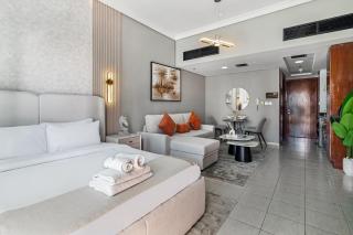 Stylish Jlt Studio Lakeview Metro Frontmarina - 1