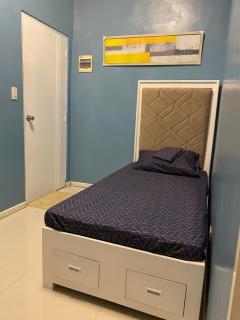 Modern Country Inspired home with High-speed Wifi - Bantug - 6