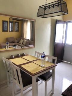 Modern Country Inspired home with High-speed Wifi - Bantug - 4