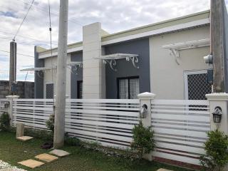Modern Country Inspired home with High-speed Wifi - Bantug - 2