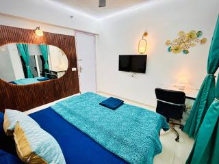 SkyWalk-Luxury Studio Apartment - Noida - 7