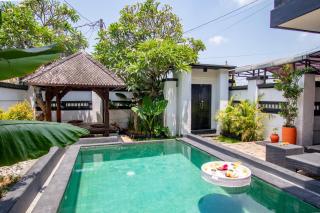 SEMINYAK - Beautiful 3BDR Villa in with Big Pool and Rooftop - Seminyak - 0