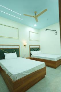 Deep Palace Inn - Mathura - 3