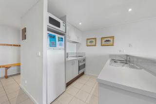 White Crystal 209 - Mount Hotham - 2