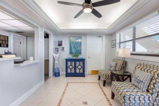 Hilton Vacation Club Charter Club Naples Bay - Naples - 4