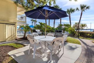 Hilton Vacation Club Charter Club Naples Bay - 3