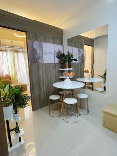 Field Residences Condo Hotel - Manila - 1