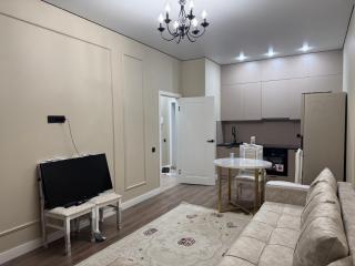 Евродвушка в центре левого берега - Astana - 1