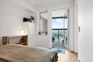 Nordic Style City Apartment with Sunny Marina Views - Bodø - 6